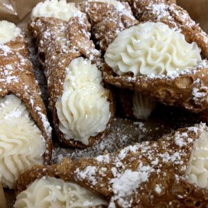 6 Large Traditional Cannoli